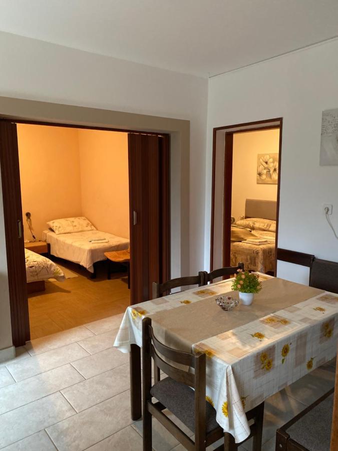 Apartment Mare Krk Milohnici Exterior foto